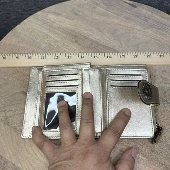 Compact Gold‎ Wallet With Floral Button & Zipper Multiple slots and bill holder - Picture 4 of 9